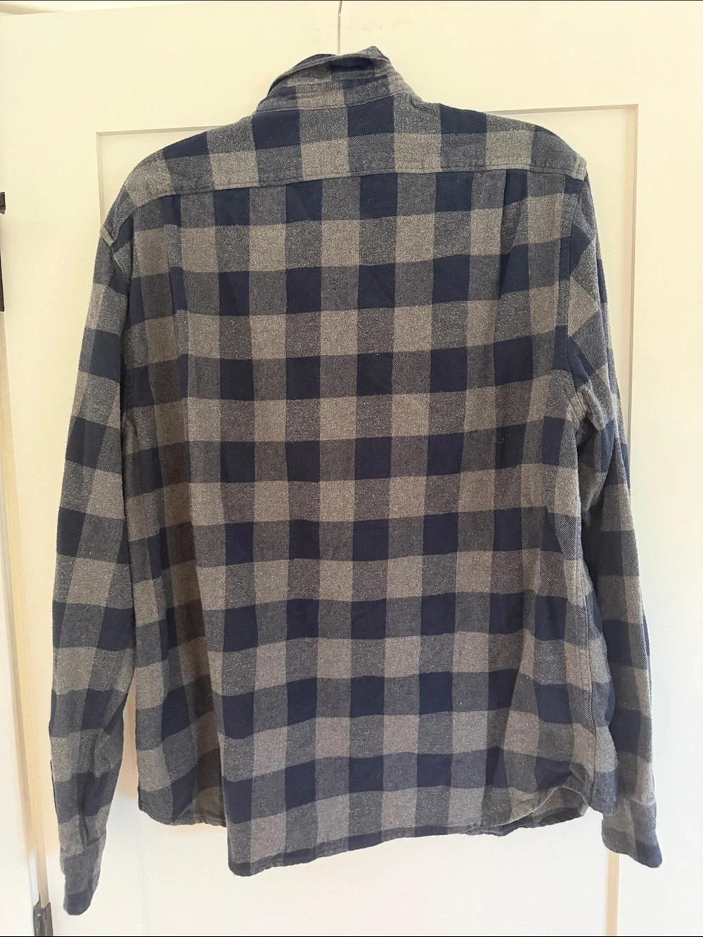 J. Crew Navy and Gray Plaid Button-Up Shirt XL Slim